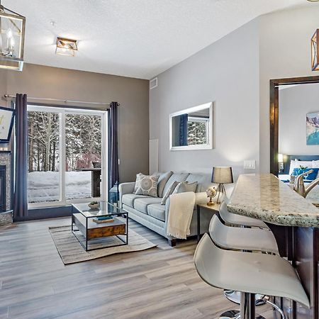 Nature'S Nook By Instant Suites Pool & Hottub Canmore Extérieur photo