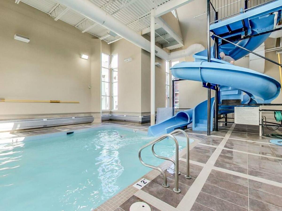 Nature'S Nook By Instant Suites Pool & Hottub Canmore Extérieur photo